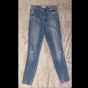 GUESS JEANS